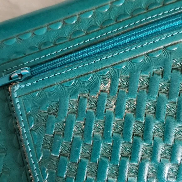 Alejandro Yeo Tooled Leather Wallet - Picture 8 of 9